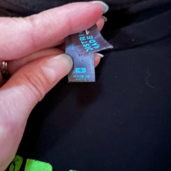 ItWorks t-shirt - Picture 2 of 2